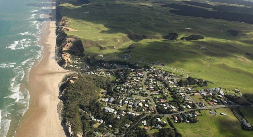 Baylys Beach, , New Zealand